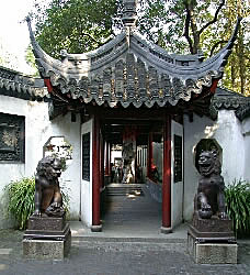Ming lions statues, Yuyuan Garden, Shanghai