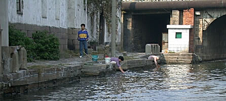 Doing the wash, Suzhou