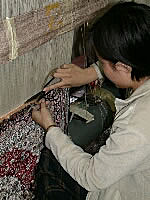 Hand weaving Chinese silk rugs